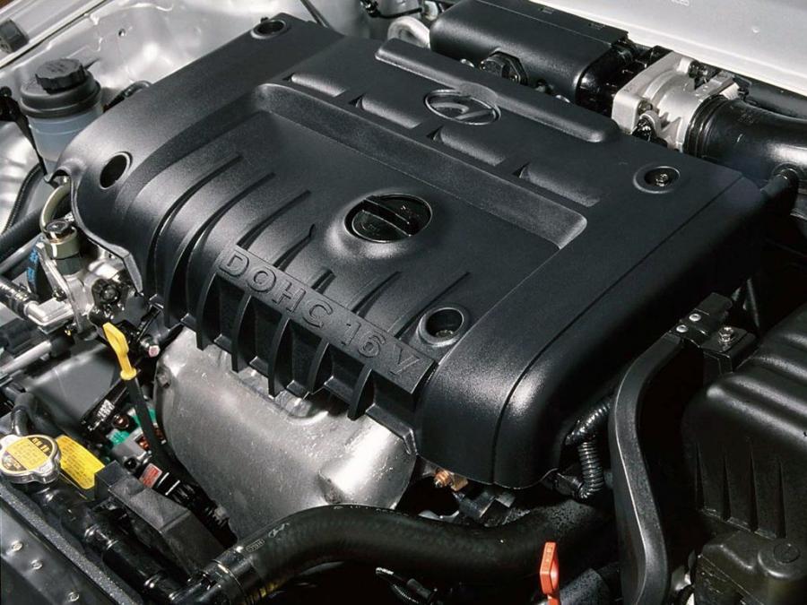  Hyundai Elantra Sedan 2003 года  (ZA) (фото 2 из 16)